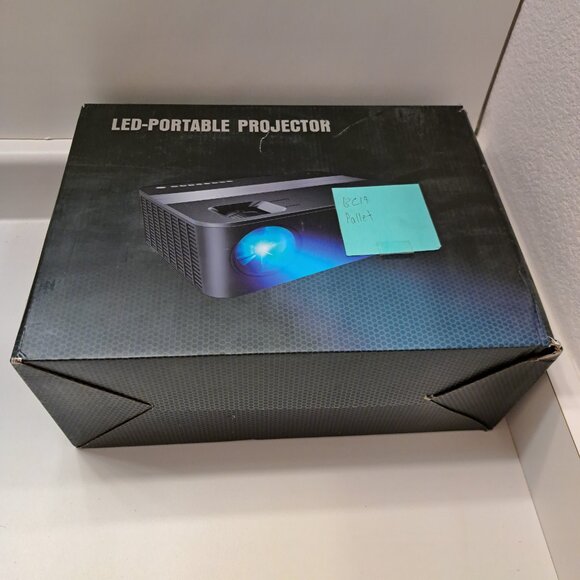 Projector 4K Support with WiFi & Bluetooth,1300ANSI Outdoor Projector Auto Focus - Picture 2 of 8